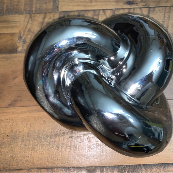 Home Decor Ceramic Chrome Color Knot - Picture 1 of 7